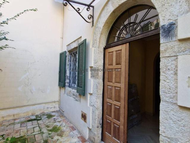 Casa indipendente in vendita a Ascoli Piceno AP