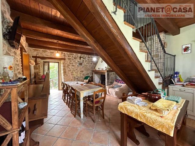 Casa indipendente in vendita a Ascoli Piceno AP