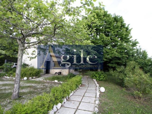 Casa indipendente in vendita a Ascoli Piceno AP