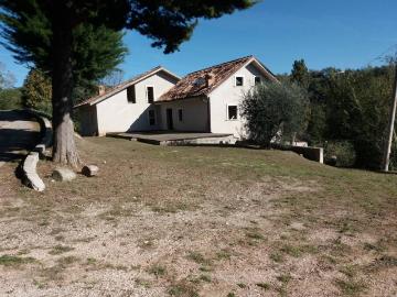 Casa indipendente in vendita a Ascoli Piceno AP