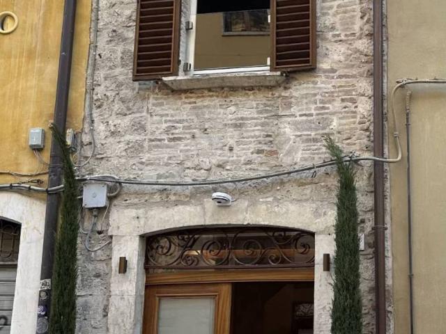 Casa indipendente in vendita a Ascoli Piceno AP