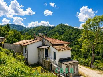 Casa indipendente in vendita a Ascoli Piceno AP