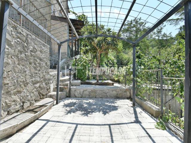 Casa indipendente in vendita a Ascoli Piceno AP