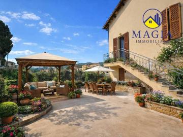 Casa indipendente in vendita a Ascoli Piceno AP