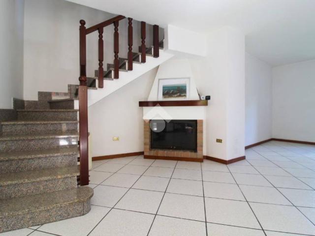 Casa indipendente in vendita a Ascoli Piceno AP