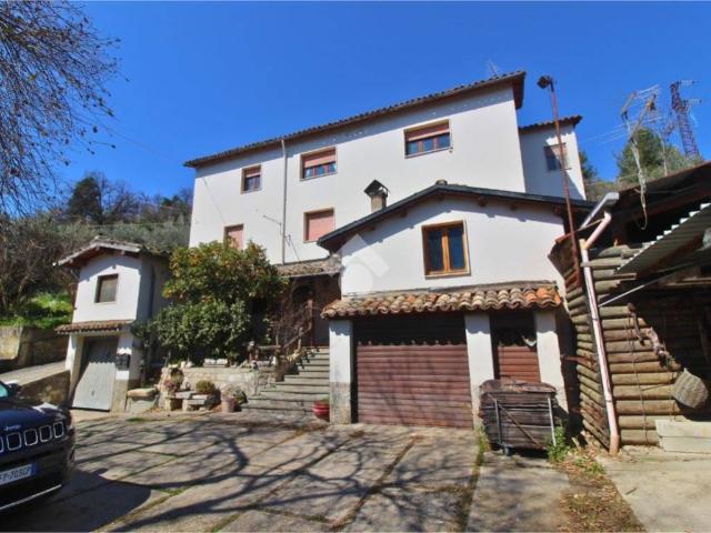 Casa indipendente in vendita a Ascoli Piceno AP