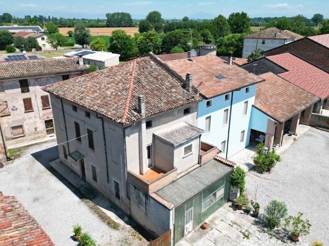 Casa indipendente in vendita a Asola MN