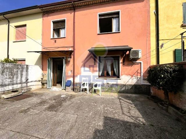 Casa indipendente in vendita a Asola MN