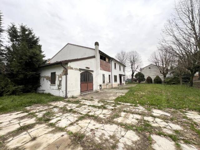 Casa indipendente in vendita a Asola MN