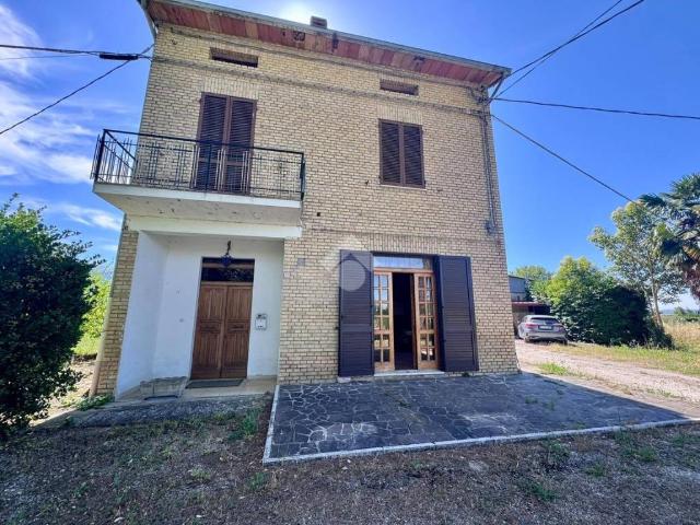 Casa indipendente in vendita a Assisi PG