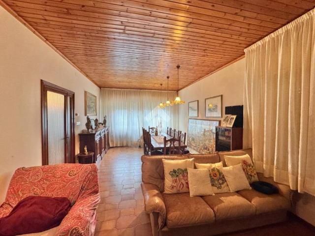 Casa indipendente in vendita a Assisi PG