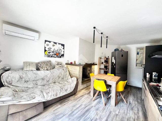 Casa indipendente in vendita a Assisi PG