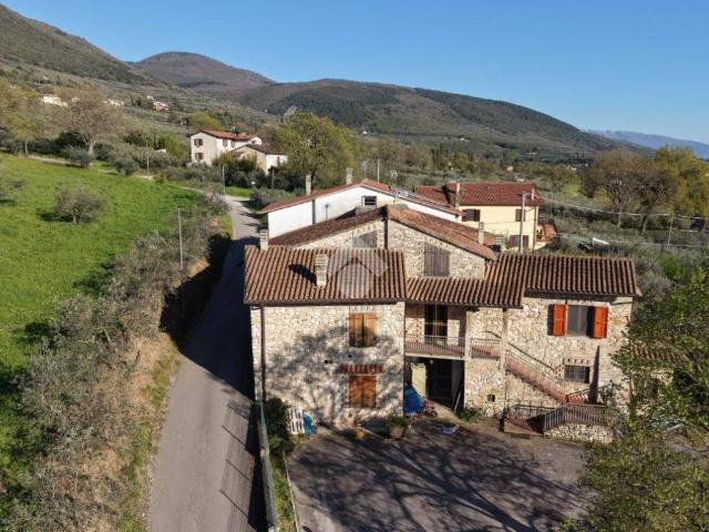 Casa indipendente in vendita a Assisi PG