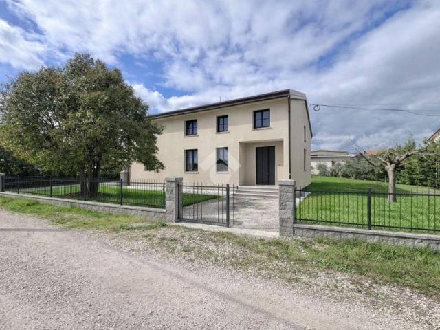 Casa indipendente in vendita a Assisi PG