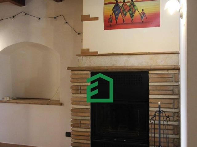 Casa indipendente in vendita a Attigliano TR