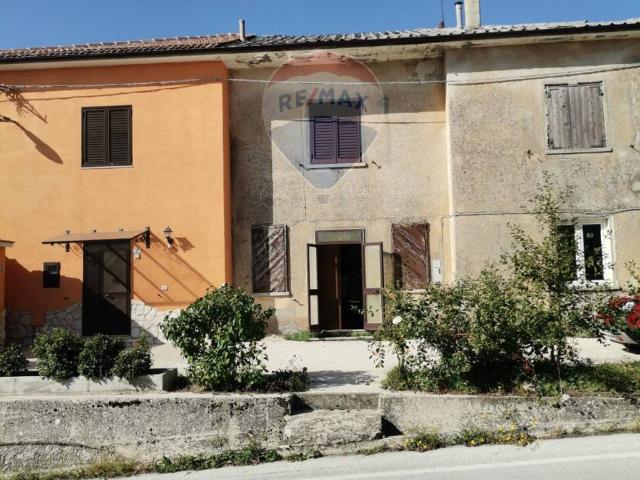 Casa indipendente in vendita a Ateleta AQ