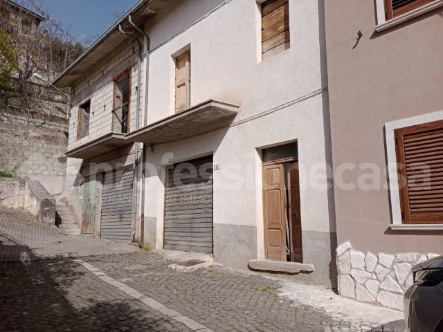 Casa indipendente in vendita a Ateleta AQ