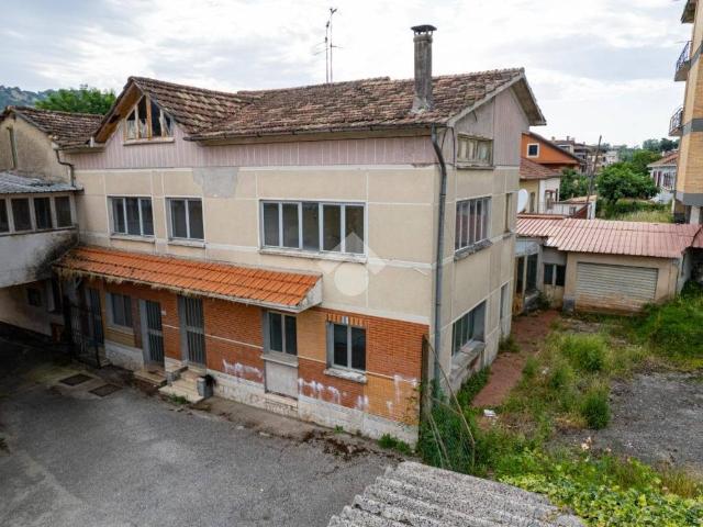 Casa indipendente in vendita a Atina FR
