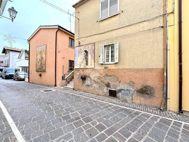 Casa indipendente in vendita a Atri TE