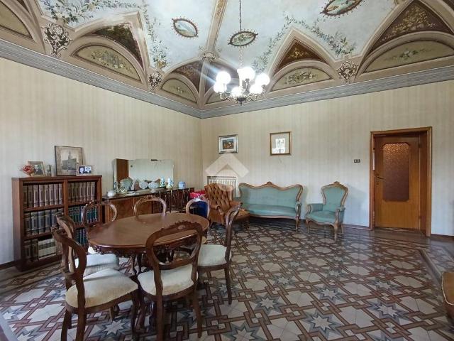 Casa indipendente in vendita a Atri TE