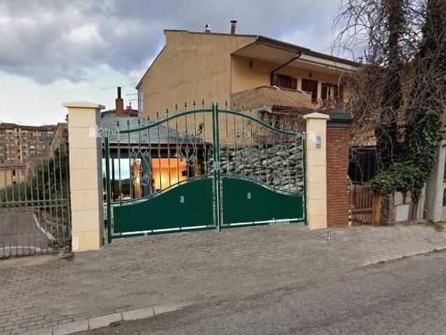 Casa indipendente in vendita a Atripalda AV