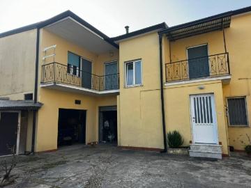 Casa indipendente in vendita a Atripalda AV