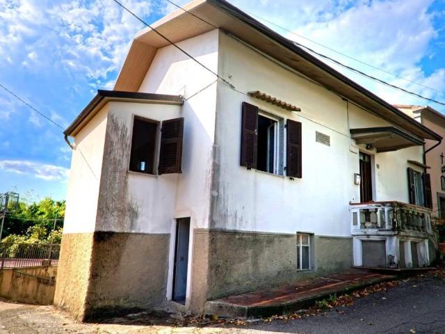 Casa indipendente in vendita a Aulla MS