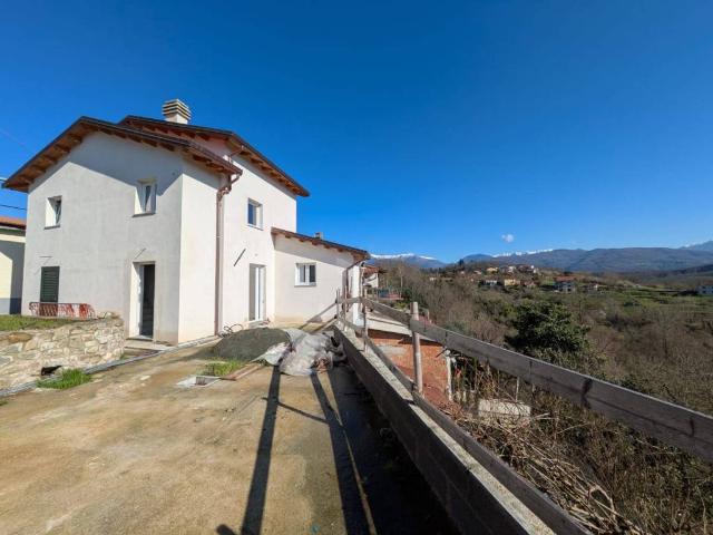 Casa indipendente in vendita a Aulla MS
