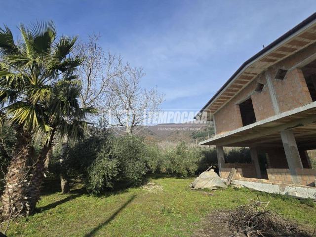 Casa indipendente in vendita a Avella AV