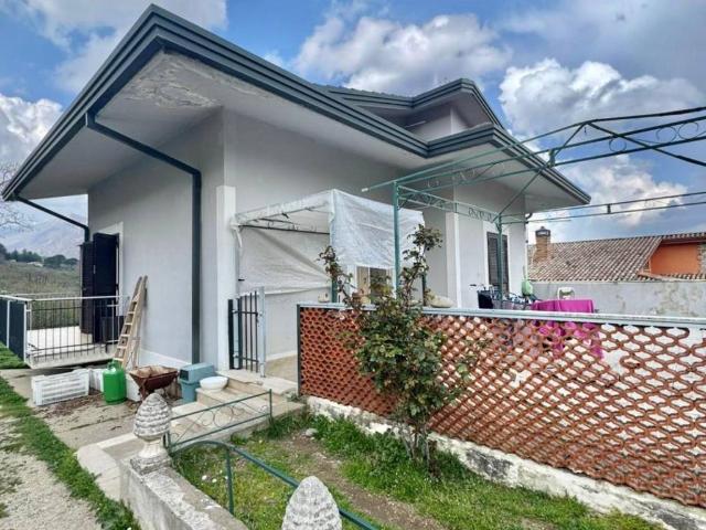 Casa indipendente in vendita a Avellino AV