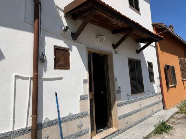 Casa indipendente in vendita a Avezzano AQ