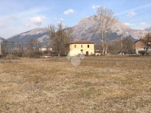 Casa indipendente in vendita a Avezzano AQ
