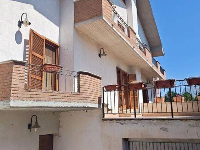 Casa indipendente in vendita a Avezzano AQ