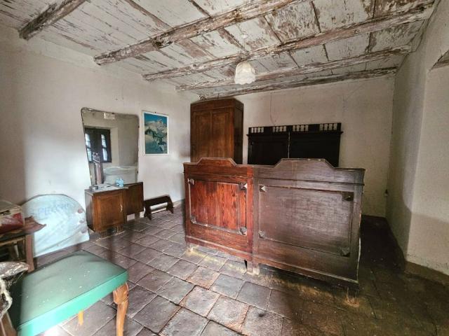 Casa indipendente in vendita a Aviatico BG