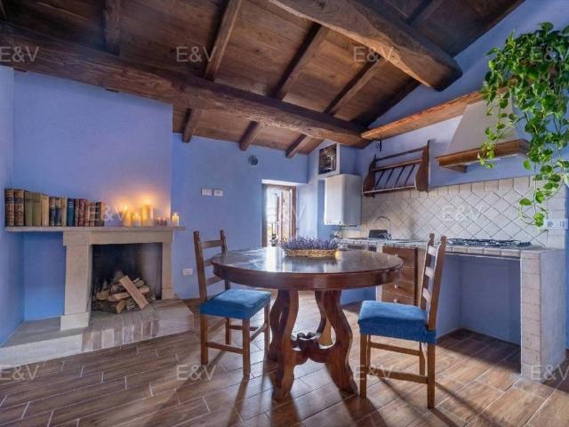 Casa indipendente in vendita a Avigliano Umbro TR