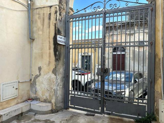 Casa indipendente in vendita a Avola SR