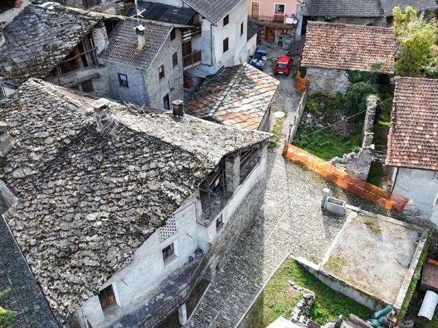 Casa indipendente in vendita a Aymavilles AO