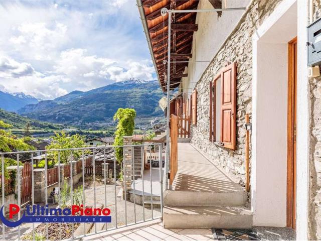 Casa indipendente in vendita a Aymavilles AO