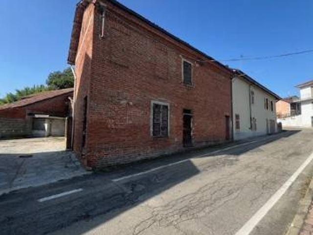 Casa indipendente in vendita a Azzano d'Asti AT