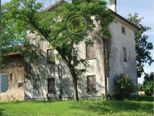 Casa indipendente in vendita a Azzano Decimo PN