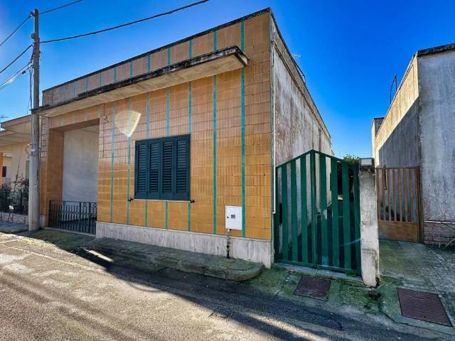Casa indipendente in vendita a Botrugno LE