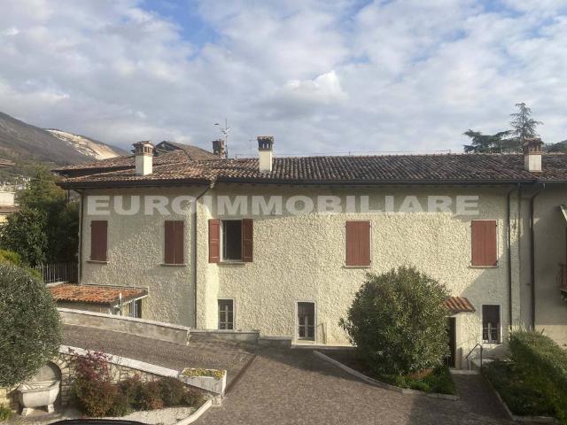 Casa indipendente in vendita a Botticino BS