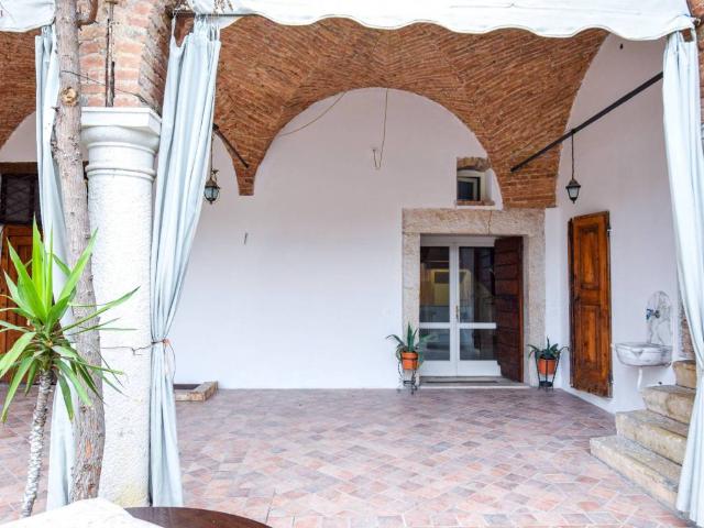 Casa indipendente in vendita a Botticino BS