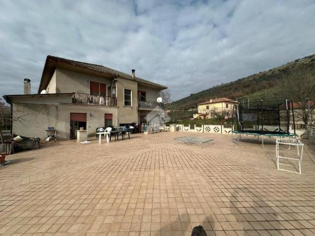 Casa indipendente in vendita a Boville Ernica FR