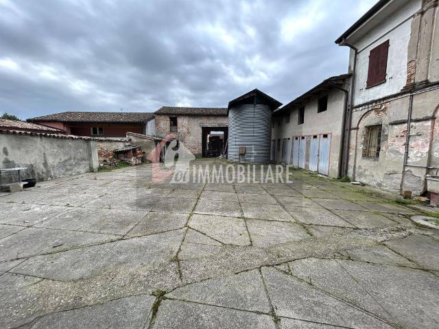 Casa indipendente in vendita a Bozzolo MN