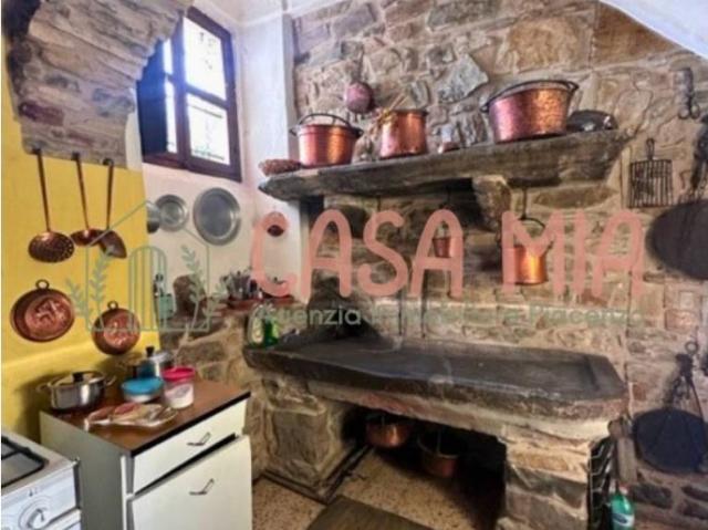 Casa indipendente in vendita a Bobbio PC