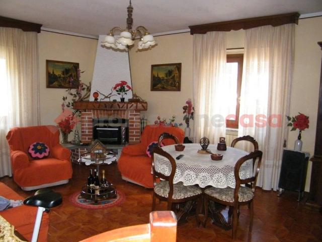 Casa indipendente in vendita a Bogogno NO