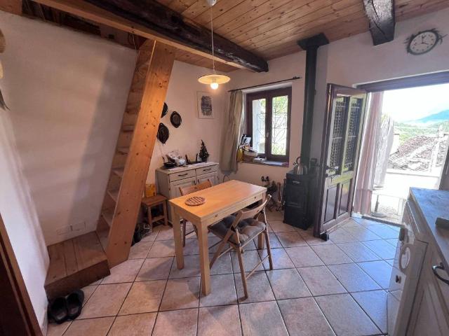 Casa indipendente in vendita a Bognanco VB