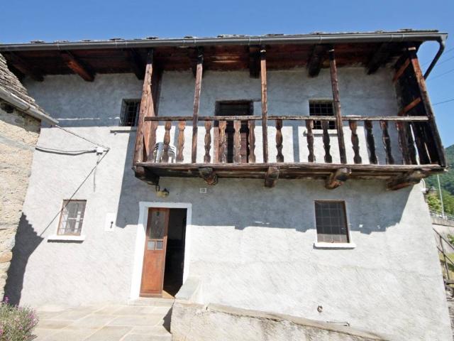 Casa indipendente in vendita a Bognanco VB