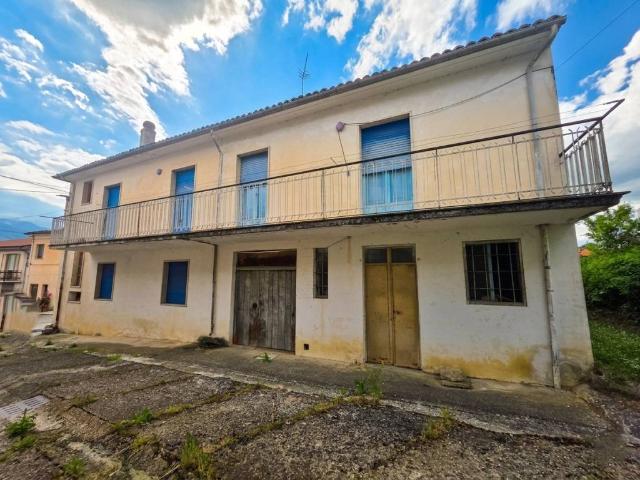 Casa indipendente in vendita a Bojano CB